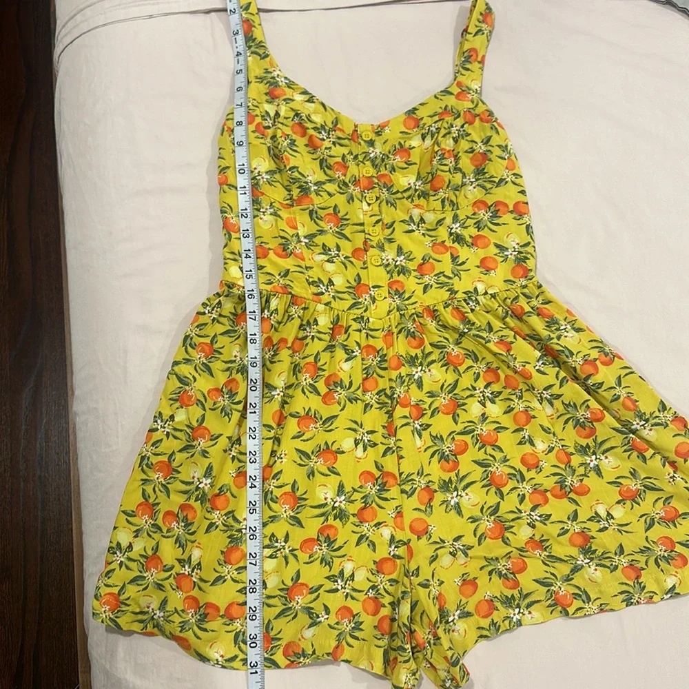 Wild Fable Juniors Romper Good Condition - Picture 6 of 11